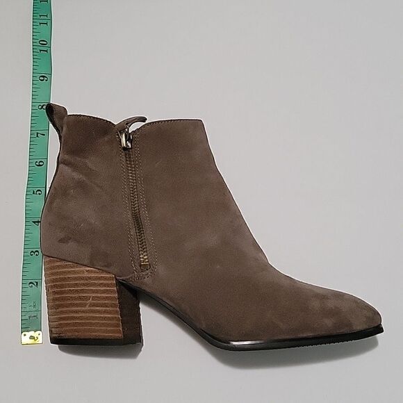 Blondo Stacked Block Heel Suede Boots - Picture 15 of 15